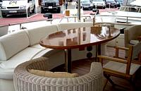 Azimut 85 cockpit