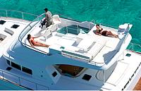 Power catamaran Lagoon Power 44 flybridge