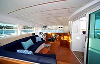 Power catamaran Lagoon Power 44 saloon