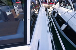 adriana-44-fly-exterior-023