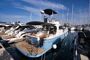 adriana-44-fly-exterior-026