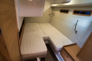 adriana-44-fly-cabin-0007