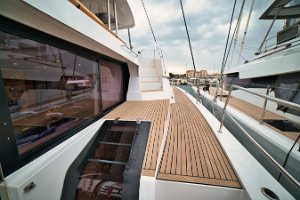 bali-58-fly-deck-009