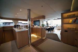 bali-58-fly-galley-008