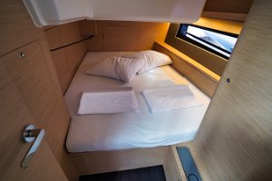 sailboat-dufour-41-cabin-004