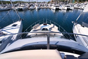 galeon-480-fly-charter-base-sibenik-012