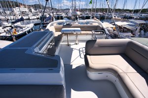 galeon-480-charterbase-sibenik-flybridge-007