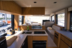 galeon-480-fly-kitchen-003