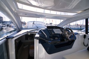 gran-turismo-41-salon-006