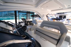 gran-turismo-41-salon-008