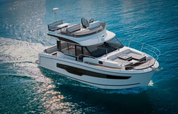 Galeon 480 Fly "Il Sogno V" in charter base