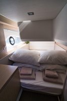 sealine-c390-interior-009