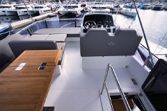 Sealine F430 Flybridge Lounge Velika gornja paluba na 