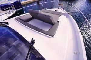 sealine-f430-bow-003