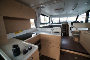 swift-trawler-41-fly-galley-004