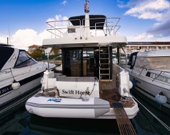 Swift-Trawler-41-Fly-Exterior